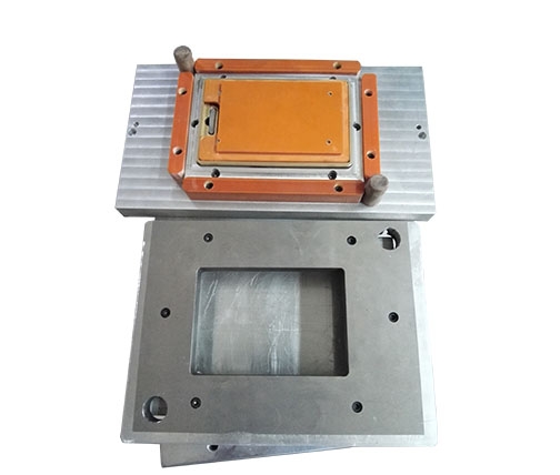 Fuse mold
